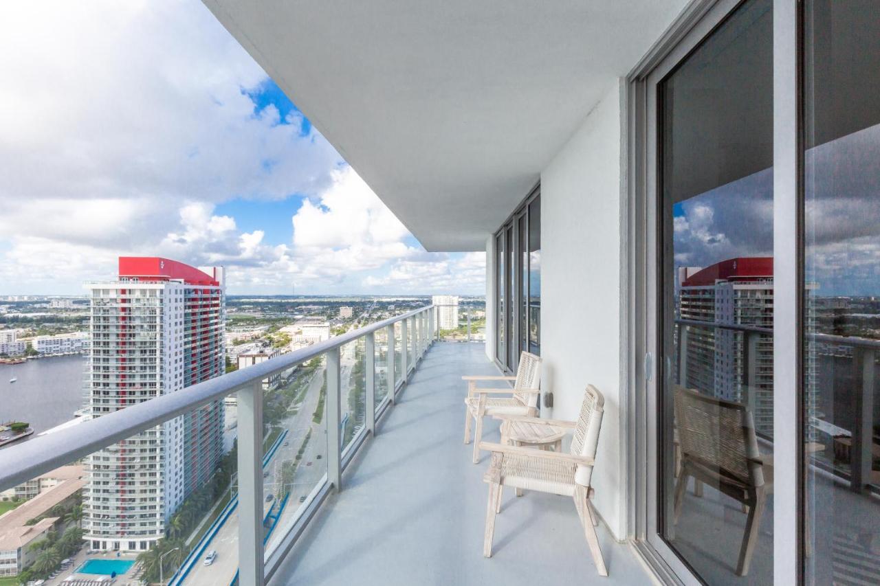 Private Ocean Condos At Hyde Beach Resort & Residences Beverley Beach Buitenkant foto